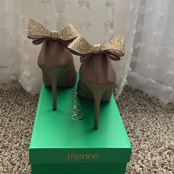J.Renee Satin Bow Pump - Picture 3 of 3